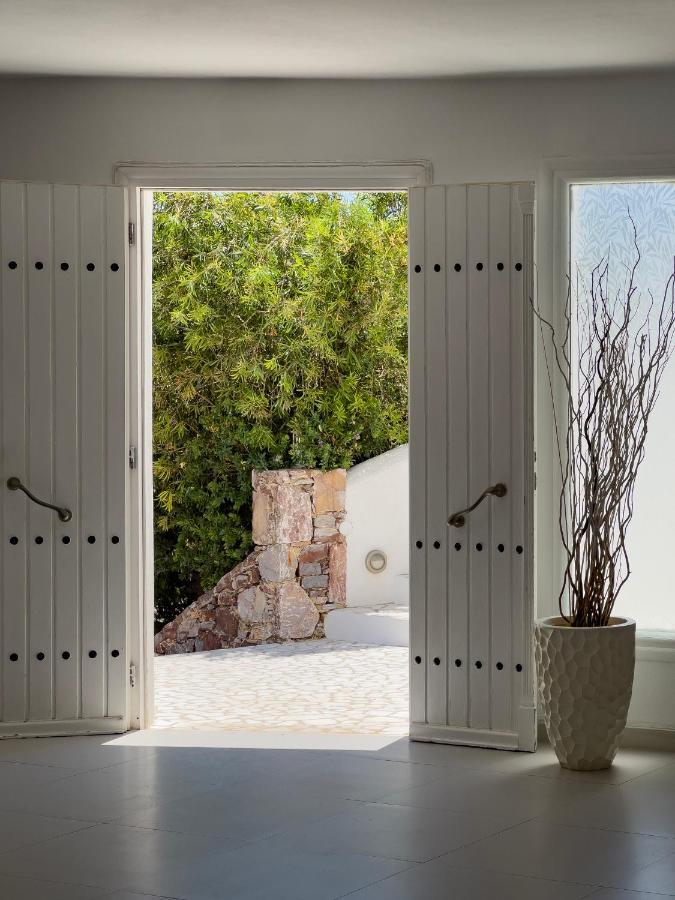 Aspalathras White Hotel Folegandros Town Екстер'єр фото